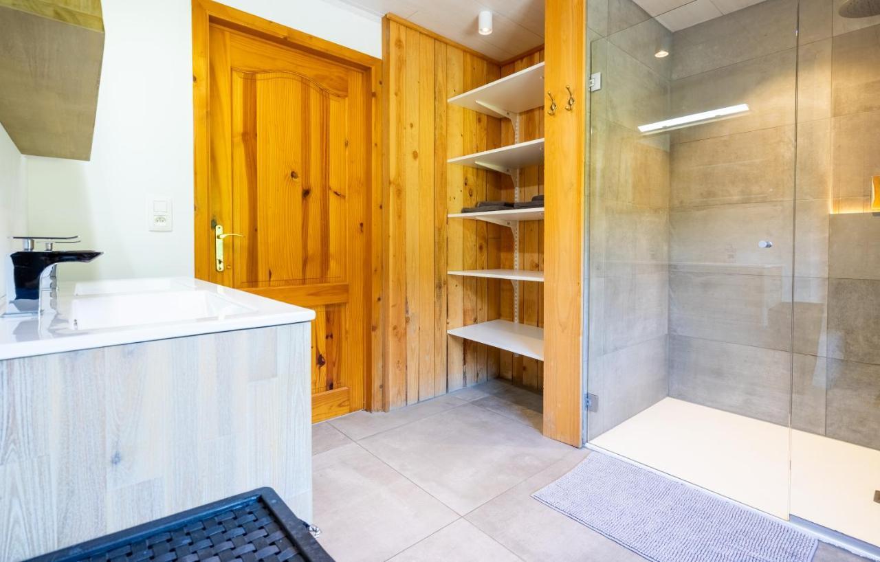 Bills Lodge, Le Plaisir De La Riviere A 2 Minutes Du Centre! 라로셰안알데네 외부 사진